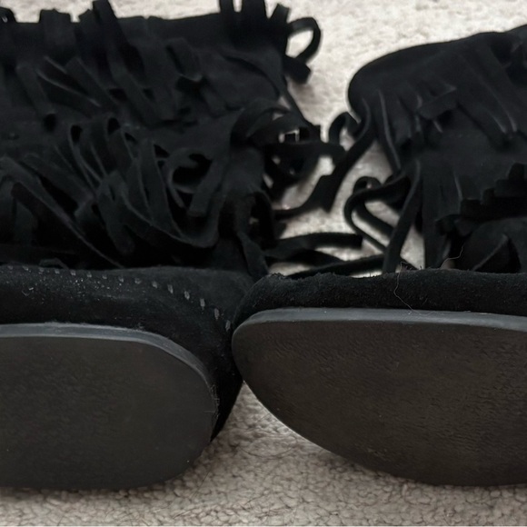 Minnetonka Moccasins 1639 Women's 3 Layer Fringe Calf High Boot Black Suede Sz 8 - Picture 4 of 6